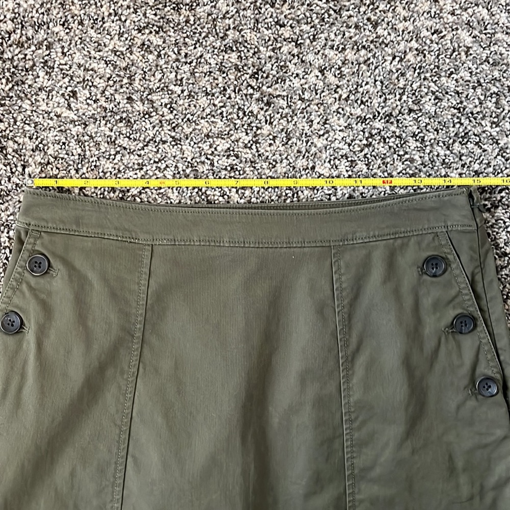 Banana Republic | Olive Green Skirt - Picture 4 of 6